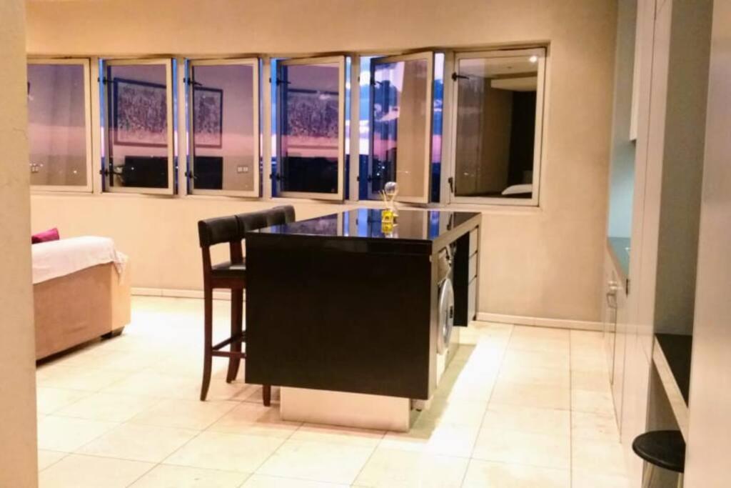 1007-Stunning Studio Apt With Incredible Joburg Views Johannesburg Exteriér fotografie